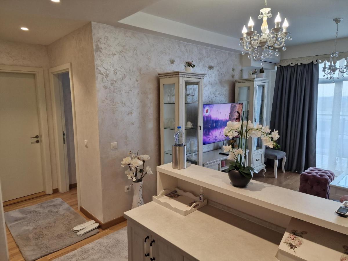 Appartamento Beograd Na Vodi - BW Vista Luxury Esterno foto